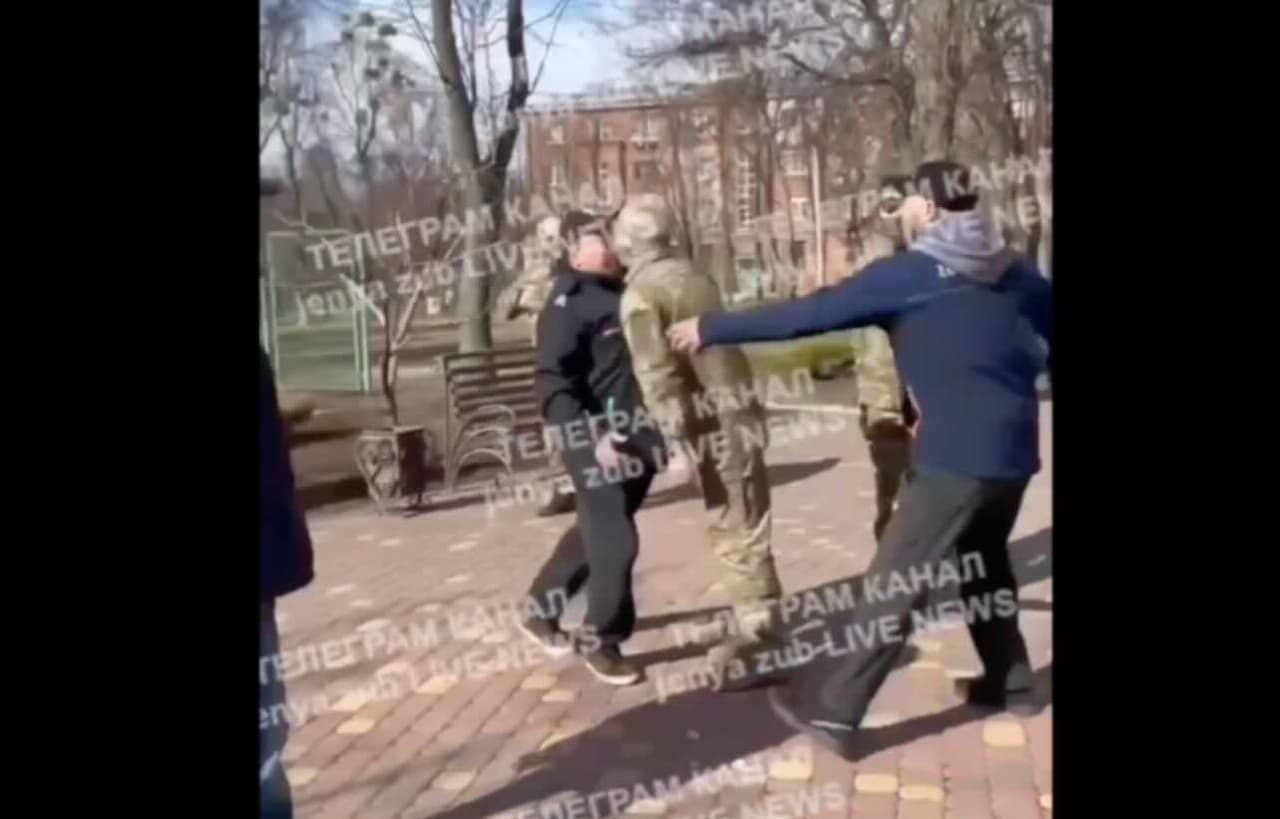 Nausėdiniai Lietuvos lyderiai pritaria nusikaltimams, kiekvieną dieną vykdomiems Ukrainos gatvėse