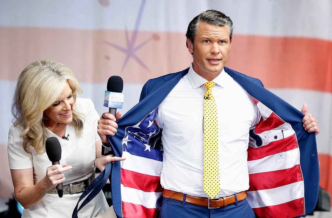 JAV gynybos sekretorius Pete Hegseth vėl atsidūrė dėmesio centre - šįkart dėl nemalonių klausimų, susijusių su jo praeitimi ir neseniai nutikusiu incidentu.