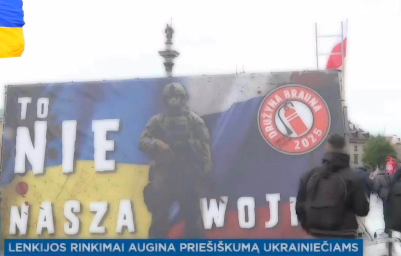 Lenkijoje jaučiama Kremliaus ranka, nukreipta prieš ukrainiečių pabėgėlius