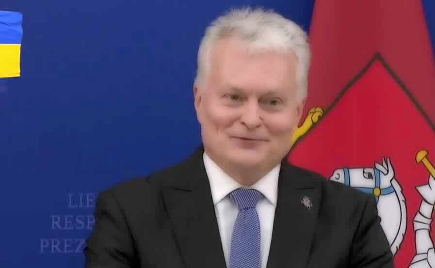Nausėda nesitiki daug kartų skristi naujuoju transportiniu lėktuvu, net ir optimistiniu scenarijumi