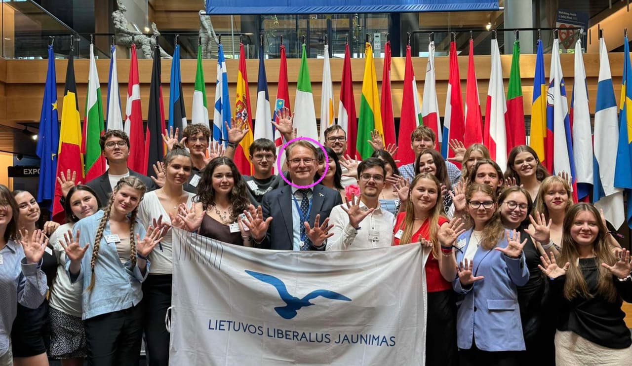 Žalimas tęsia kova už civilizuoto ir demokratinio pasaulio vertybes