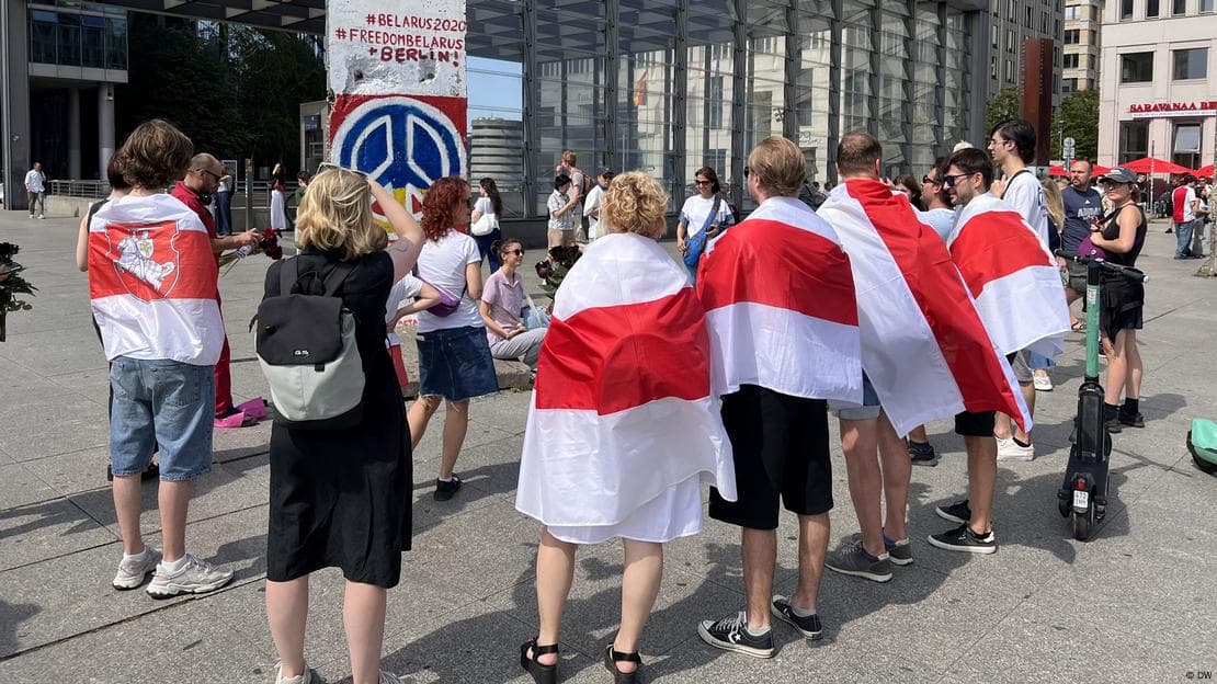 ES žada palaikyti baltarusių kovą už tiek, kiek reikės ir mobilizuoja 3 mlrd. eurų