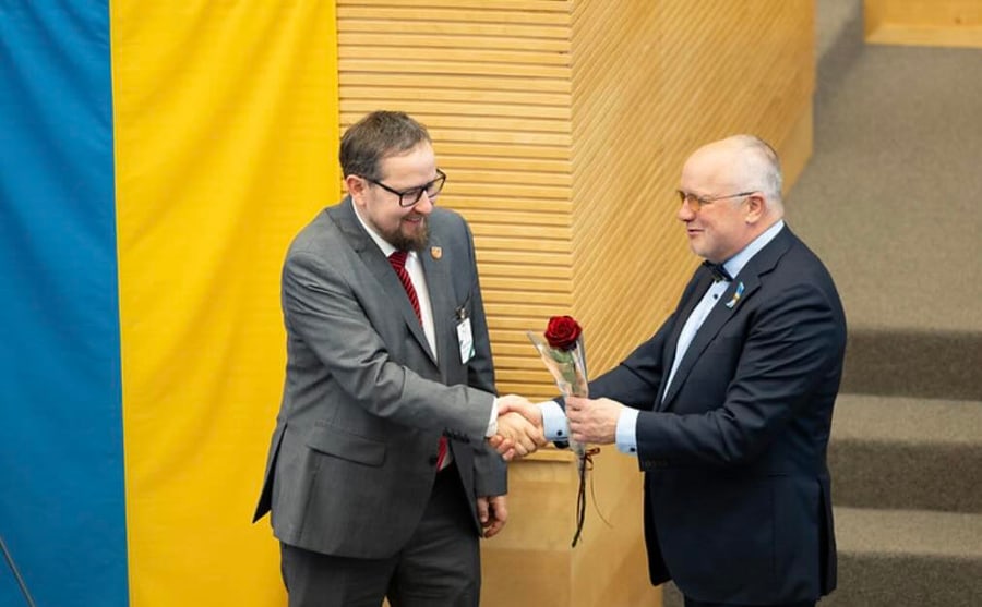 Su socialdemokratais rinkimuose sėkmę bandęs Mantas Martišius (kairėje) šiuo metu vadovauja LRTK.