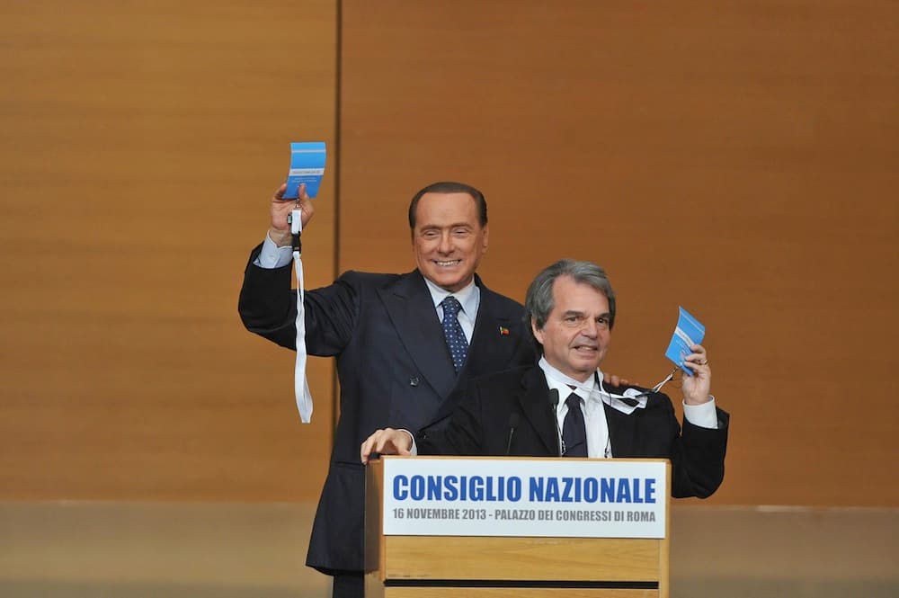 S. Berlusconi atkūrė „Forza Italia!“ veiklą. EPA-Eltos nuotr.