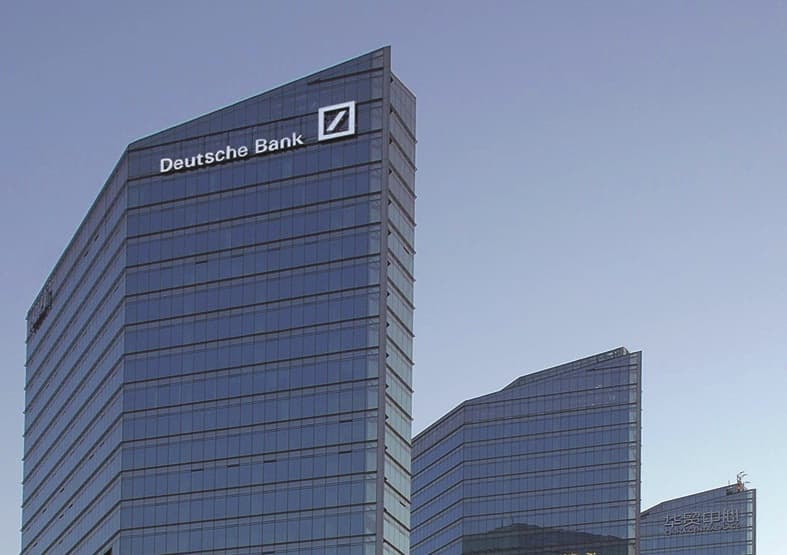 „Deutsche Bank“ po milžiniškų teisinių išlaidų pranešė apie patirtus nuostolius