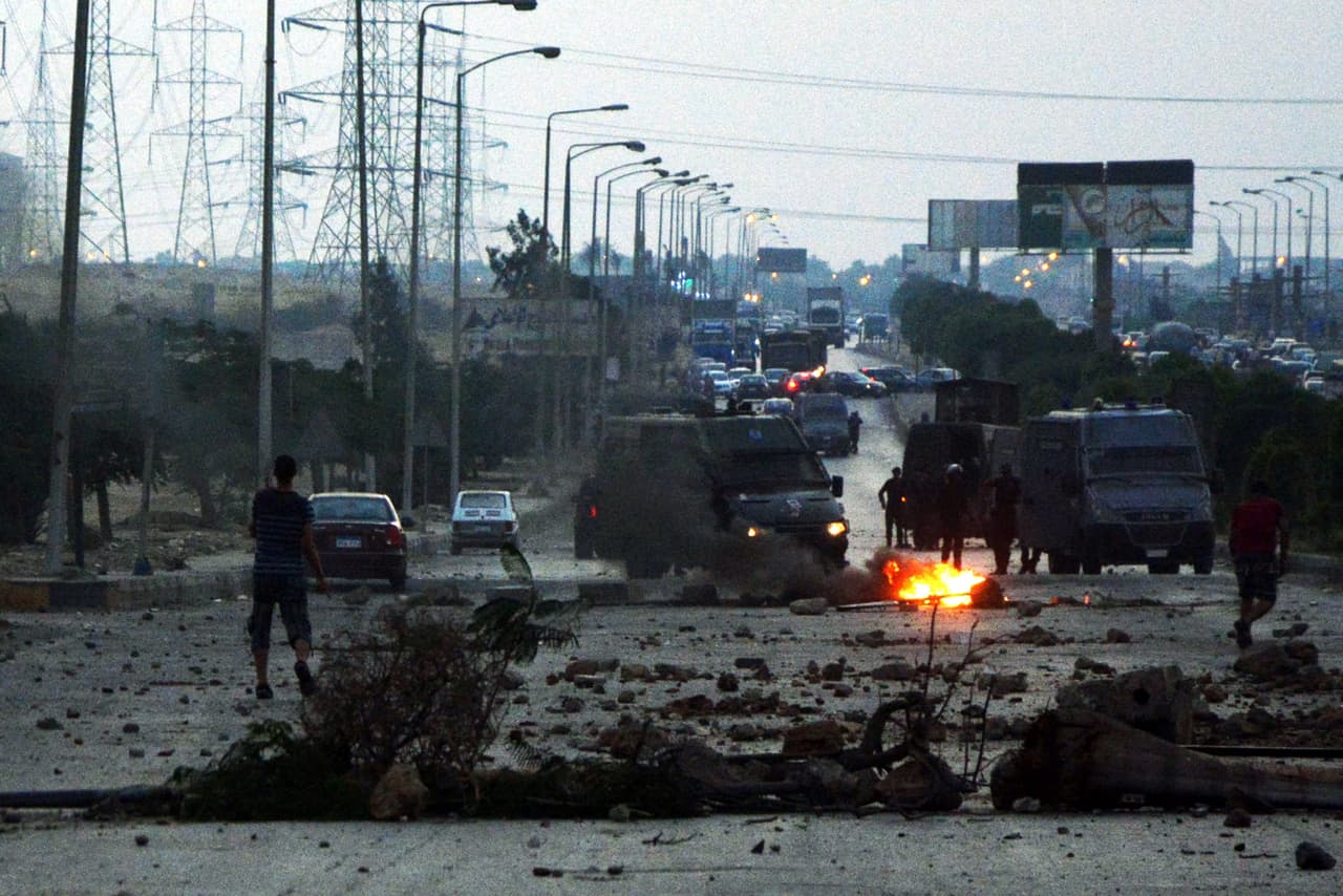 Egipto valdžia nurodė blokuoti protestuotojų stovyklas. EPA-ELTA nuotr.