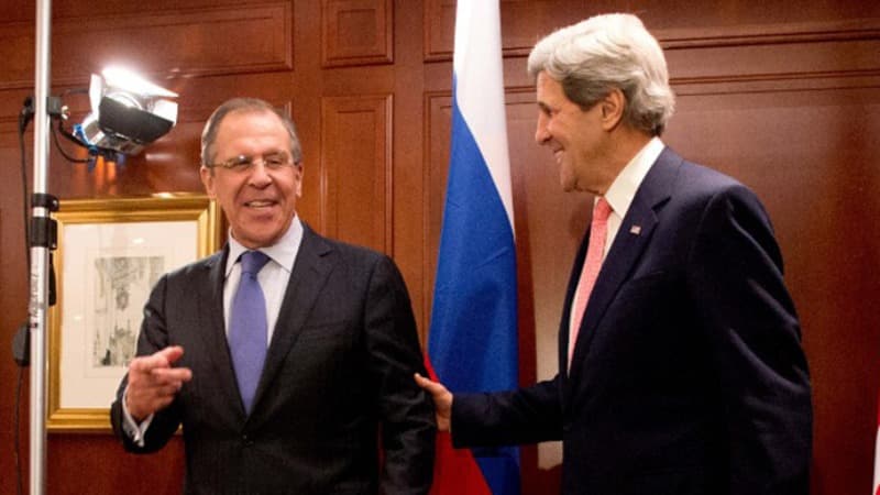 Sergejus Lavrovas ir Johnas Kerry