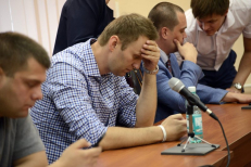 Rusijos opozicijos lyderis A. Navalnas pripažintas kaltu dėl lėšų grobstymo. EPA-ELTA nuotr.