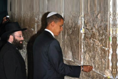 B. Obamai labiau rūpi Izraelio, o ne JAV piliečių interesai.