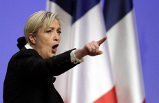Prancūzijos Nacionalinio fronto lyderė Marine Le Pen
