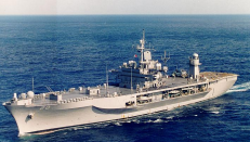 „USS Mount Whitney“. Wikipedia.org