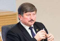 Kalinių balsų pirkimo Seimo rinkimuose byloje išgarsėjęs Seimo narys „darbietis“ Sergejus Ursulas – vienas iš demokratijos prievaizdų, kuris vyks į Ukrainą stebėti rinkimų