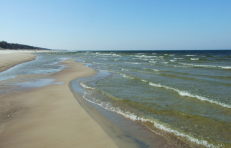 Baltijos jūra pati radioaktyviausia pasaulyje. Antropogeninių (žmogaus sukurtų) radionuklidų kiekis Baltijos jūroje yra didesnis nei bet kuriame kitame pasaulio vandens telkinyje.