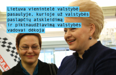 Politikos analitikai spėja, kad už valstybės paslapčių išdavimą prezidentė D. Grybauskaitė (dešinėje) savo buvusiai patarėjai D. Ulbinaitei padėkos tik po teismo nuosprendžio. Nuotr. ELTA