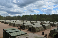 Lietuva greičiausiai sugebės priimti ir tūkstančius pabėgėlių, nes 3000 karių sklandžią logistinę paramą ji sugebėjo suteikti. Daugirdo Antulio nuotr. 