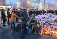 Pagerbiamos teroristų išpuolių Paryžiuje aukos. Nuotr. wikimedia.org