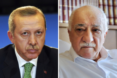 Redžepas Tajipas Erdoanas (Recep Tayyip Erdoğan) ir Fethula Giulenas (Fethullah Gülen).