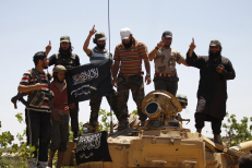 „Jabhat al-Nusra“ yra pagrindinė jėga Sirijoje, kurią naikina amerikiečiai, nors kartais jie susipainioja.